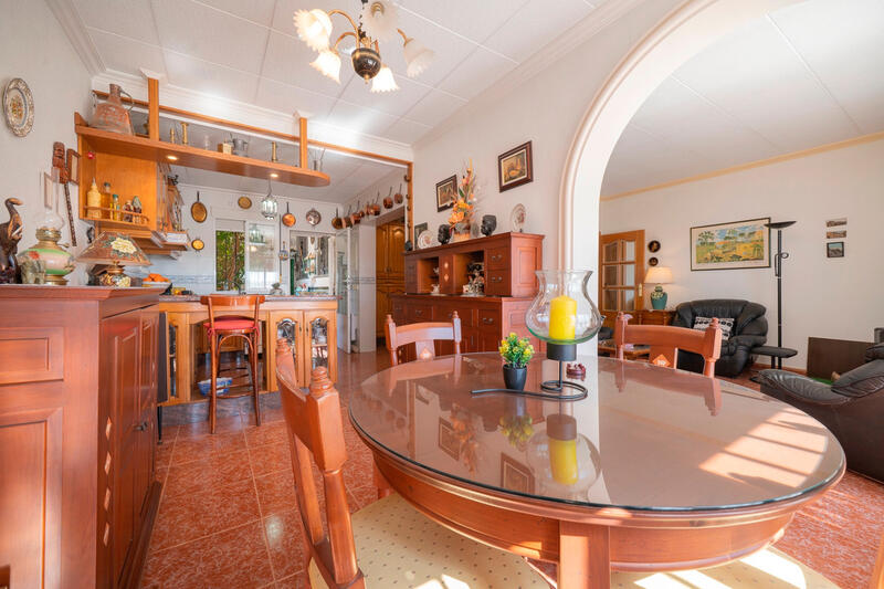 4 bedroom Villa for sale 4 bedroom Villa for sale
