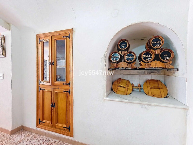 4 bedroom Country House for sale 4 bedroom Country House for sale