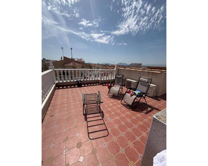 2 bedroom Townhouse for sale
