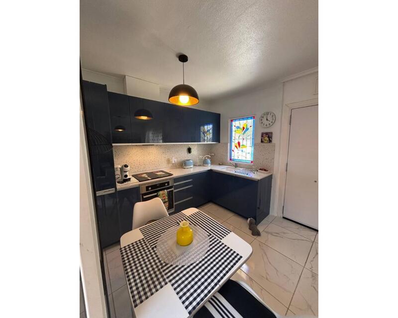 2 bedroom Townhouse for sale