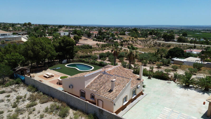 3 bedroom Country House for sale 3 bedroom Country House for sale