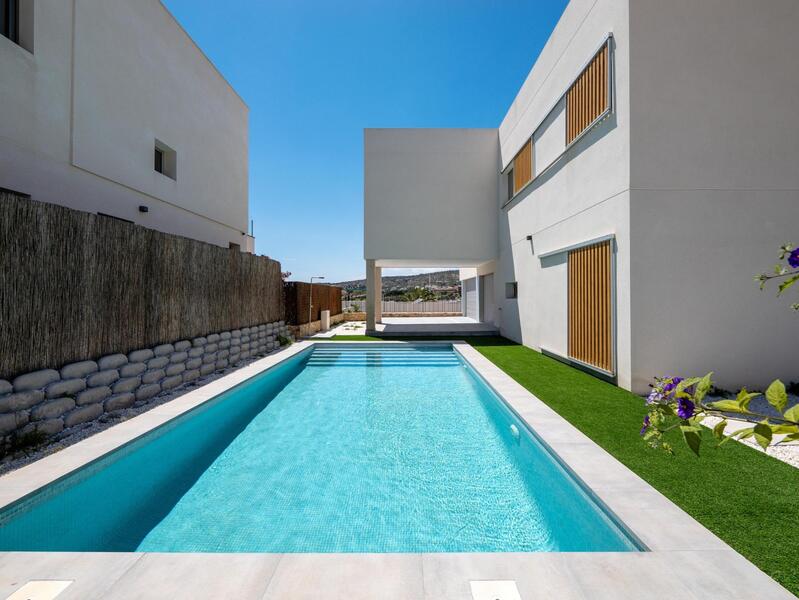 4 bedroom Villa for sale