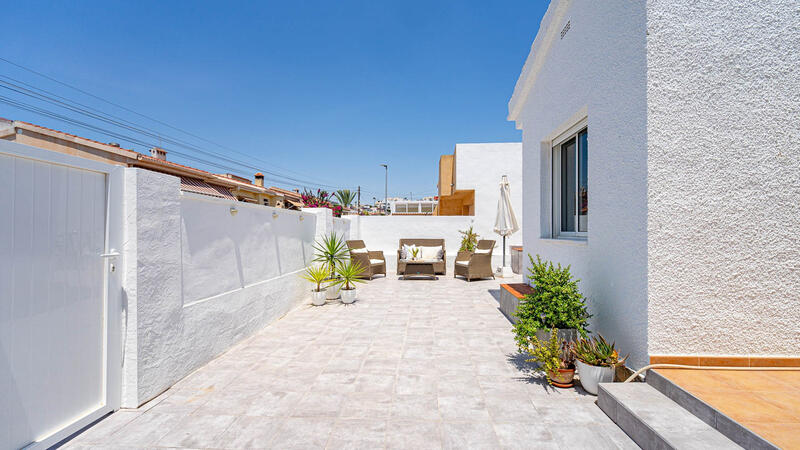 2 bedroom Villa for sale 2 bedroom Villa for sale