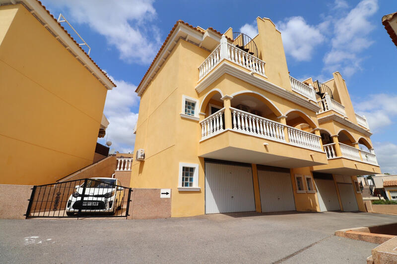 Townhouse for sale in Algorfa, Alicante