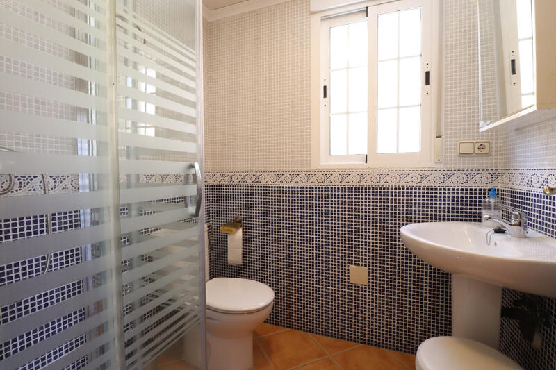 5 bedroom Villa for sale