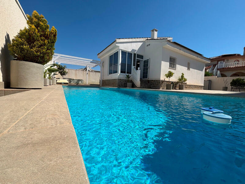 Villa en venta en Ciudad Quesada, Alicante