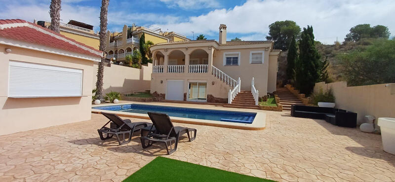 Villa for sale in Algorfa, Alicante