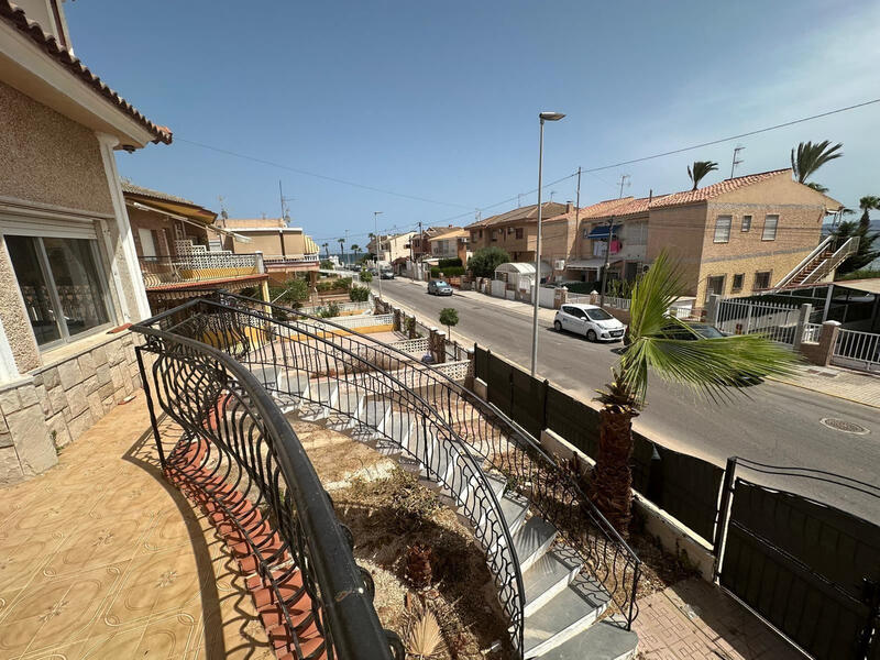3 bedroom Townhouse for sale 3 bedroom Townhouse for sale