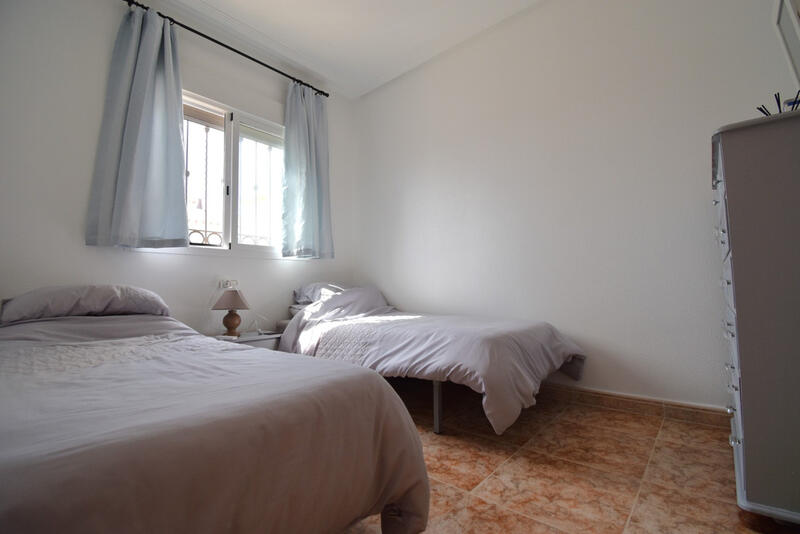 2 slaapkamer Appartement Te koop 2 slaapkamer Appartement Te koop