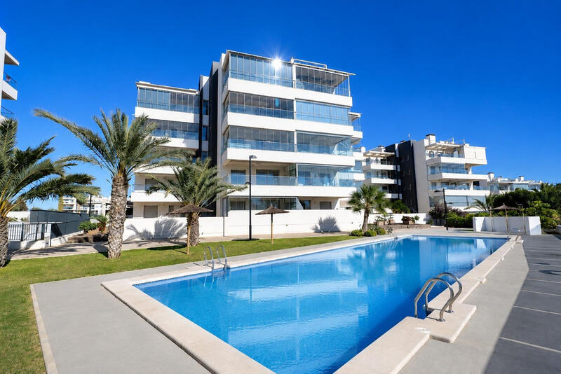Apartment for sale in Villamartin, Alicante Apartment for sale in Villamartin, Alicante
