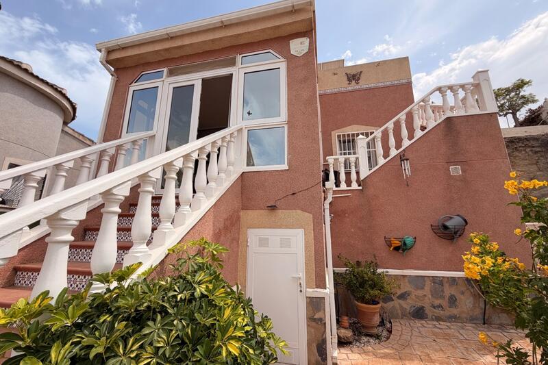 Villa till salu i Ciudad Quesada, Alicante