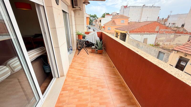2 slaapkamer Appartement Te koop 2 slaapkamer Appartement Te koop