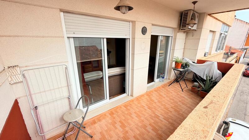 2 slaapkamer Appartement Te koop 2 slaapkamer Appartement Te koop