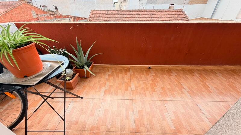 2 slaapkamer Appartement Te koop 2 slaapkamer Appartement Te koop