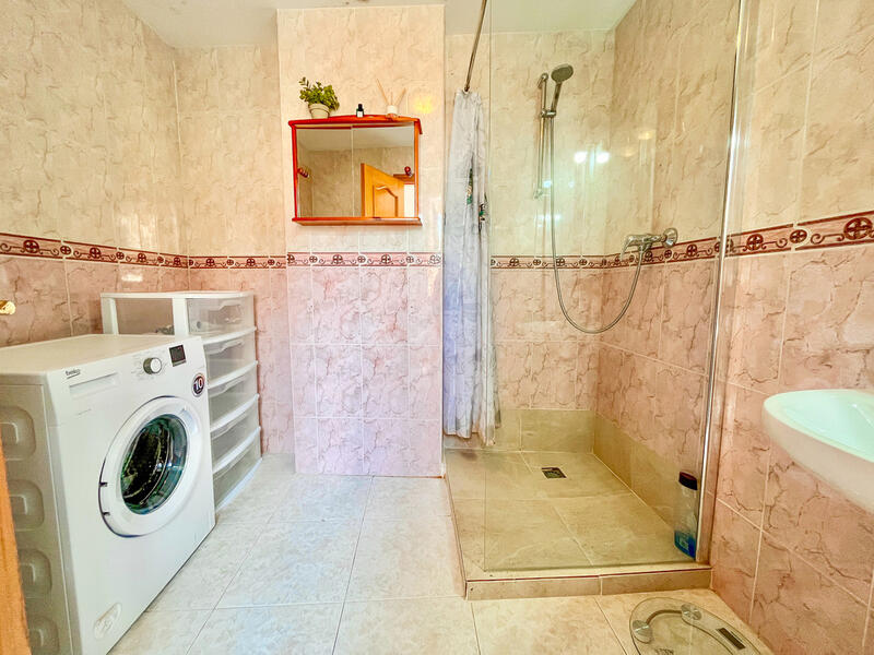 5 bedroom Apartment for sale 5 bedroom Apartment for sale