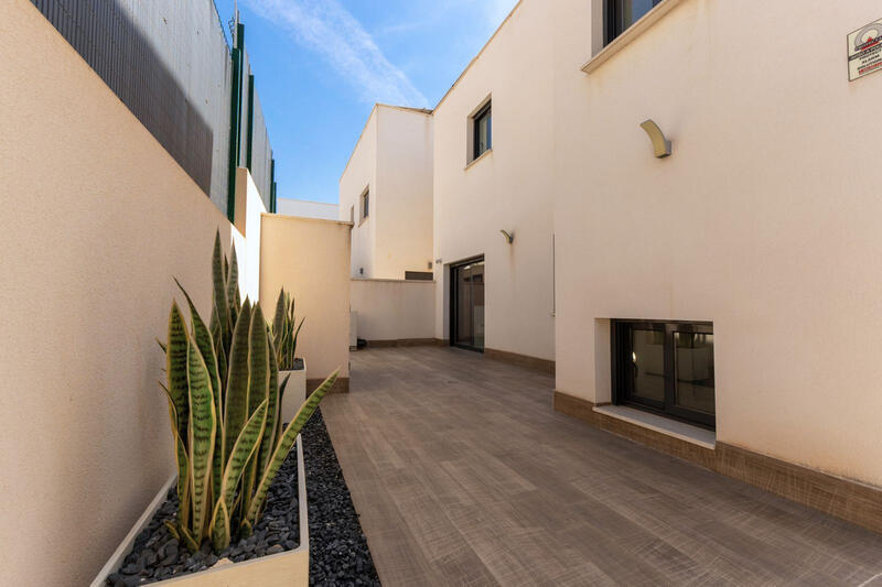 3 bedroom Villa for sale 3 bedroom Villa for sale
