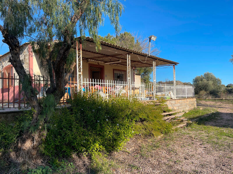 3 bedroom Country House for sale 3 bedroom Country House for sale