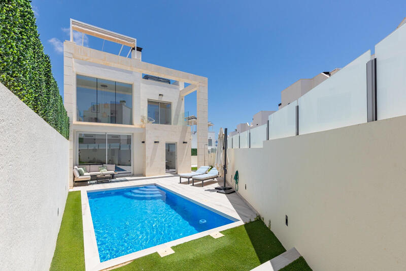 Villa for sale in Cabo Roig, Alicante