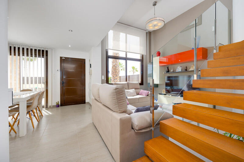 3 bedroom Villa for sale 3 bedroom Villa for sale