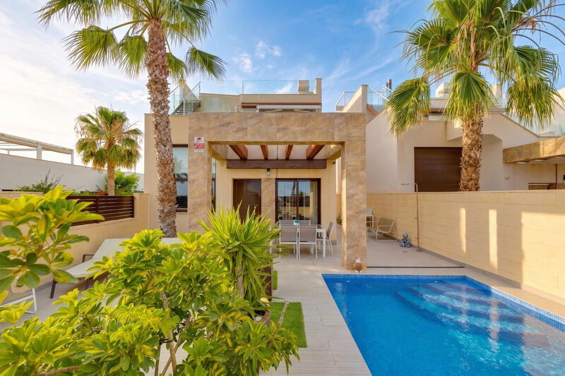 3 bedroom Villa for sale 3 bedroom Villa for sale