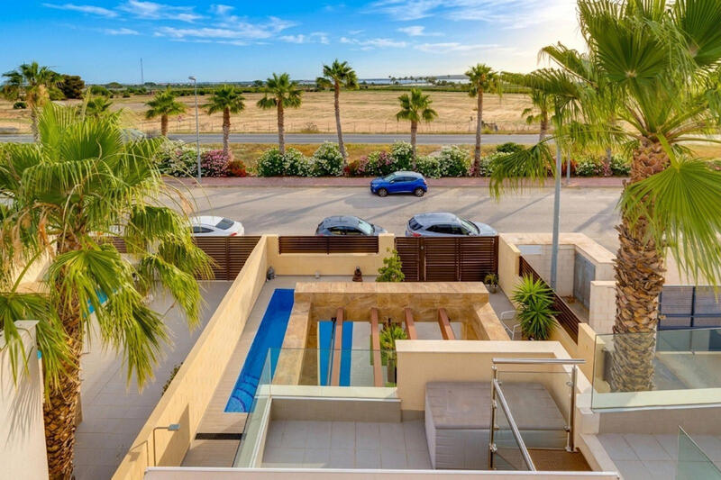 3 bedroom Villa for sale 3 bedroom Villa for sale