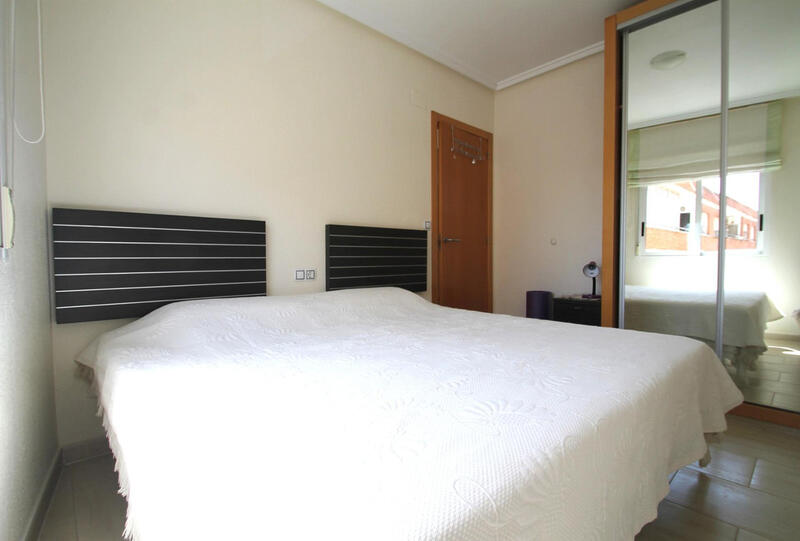 2 slaapkamer Appartement Te koop