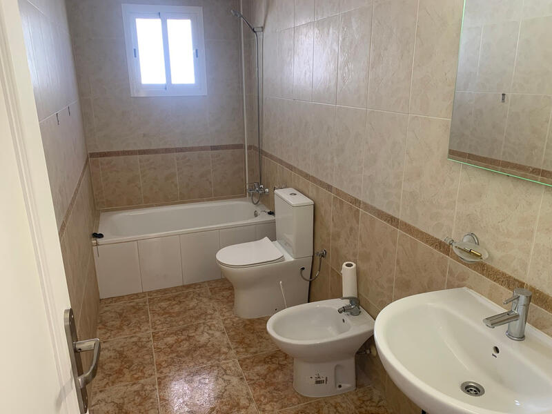 2 bedroom Townhouse for sale 2 bedroom Townhouse for sale
