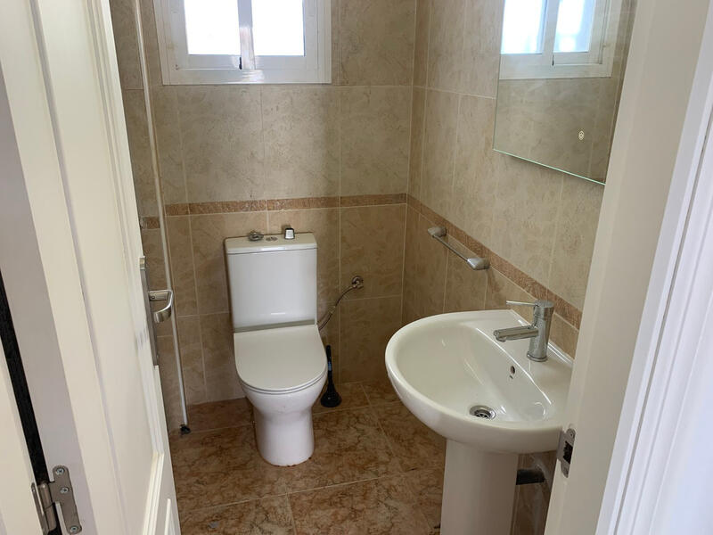 2 bedroom Townhouse for sale 2 bedroom Townhouse for sale