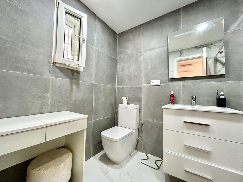 3 Schlafzimmer Villa zu verkaufen 3 Schlafzimmer Villa zu verkaufen