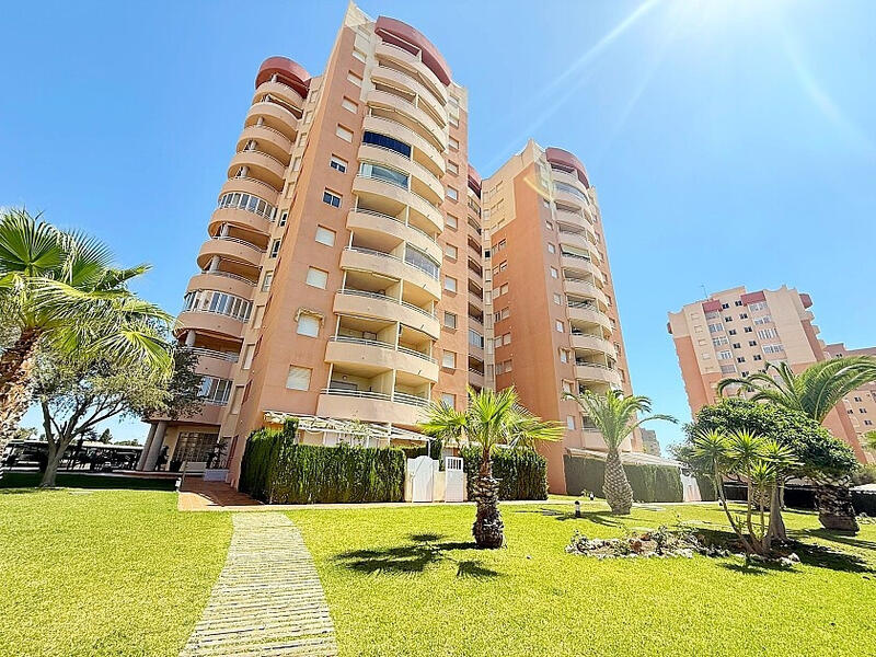квартира продается в Campoamor, Alicante