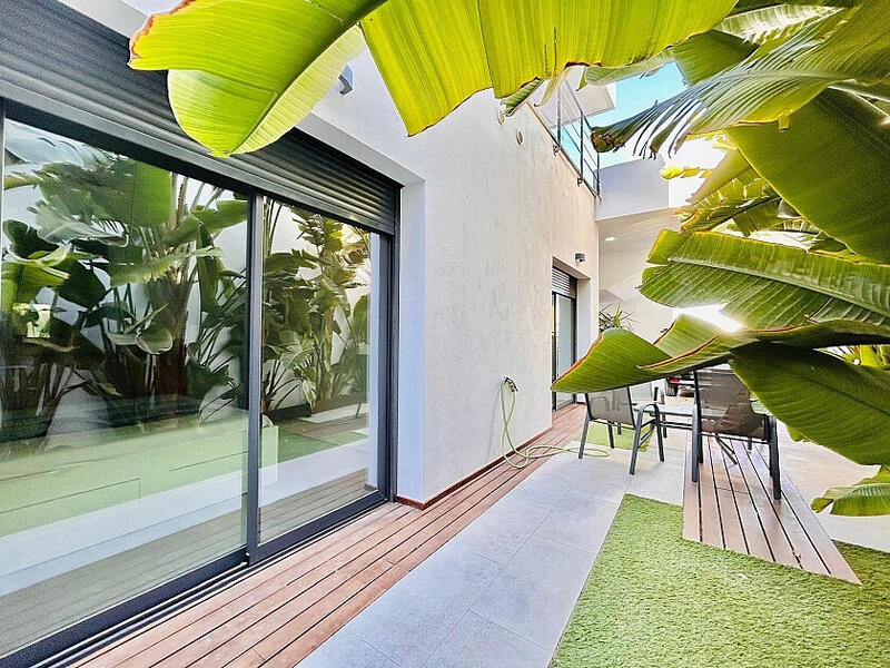 3 Schlafzimmer Villa zu verkaufen 3 Schlafzimmer Villa zu verkaufen