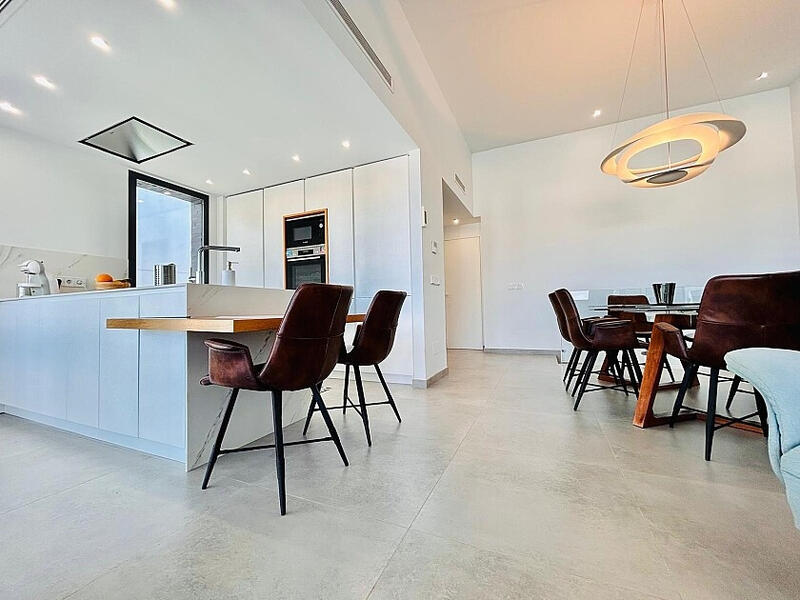 3 Schlafzimmer Villa zu verkaufen 3 Schlafzimmer Villa zu verkaufen