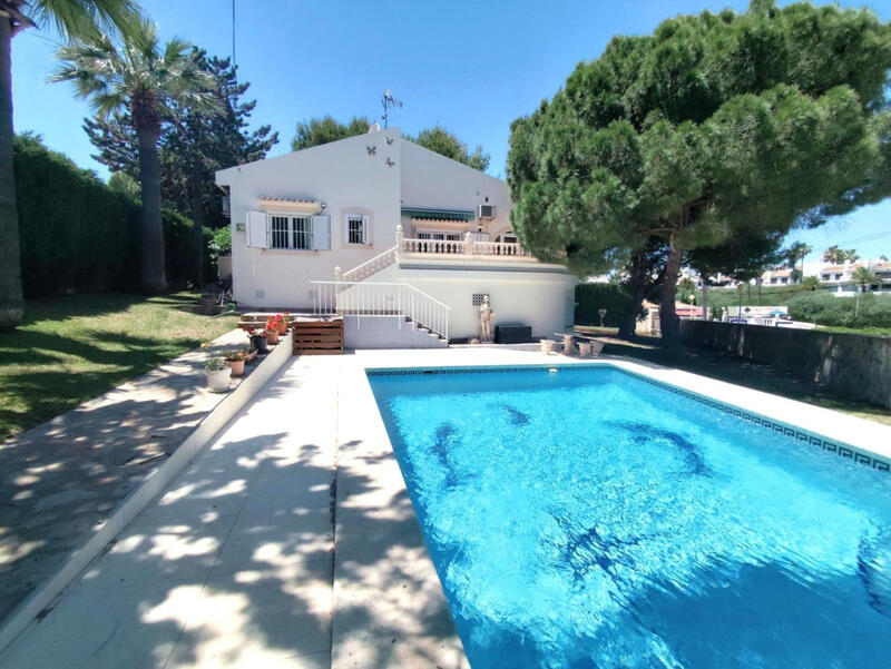 Villa for sale in Cabo Roig, Alicante Villa for sale in Cabo Roig, Alicante