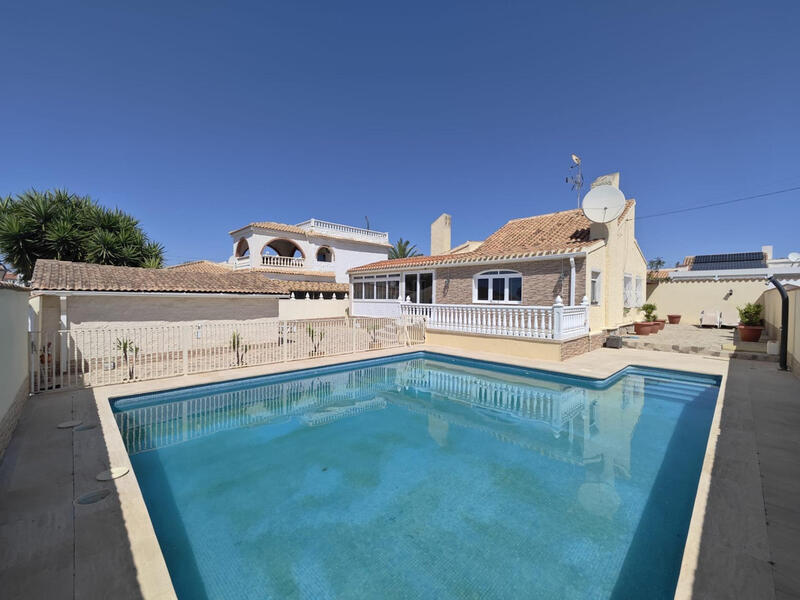 Villa for sale in La Florida, Alicante