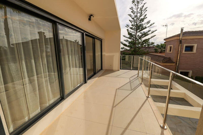 3 bedroom Villa for sale 3 bedroom Villa for sale
