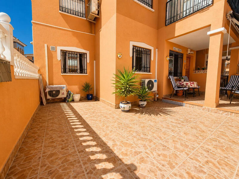 Villa for sale in Playa Flamenca, Alicante
