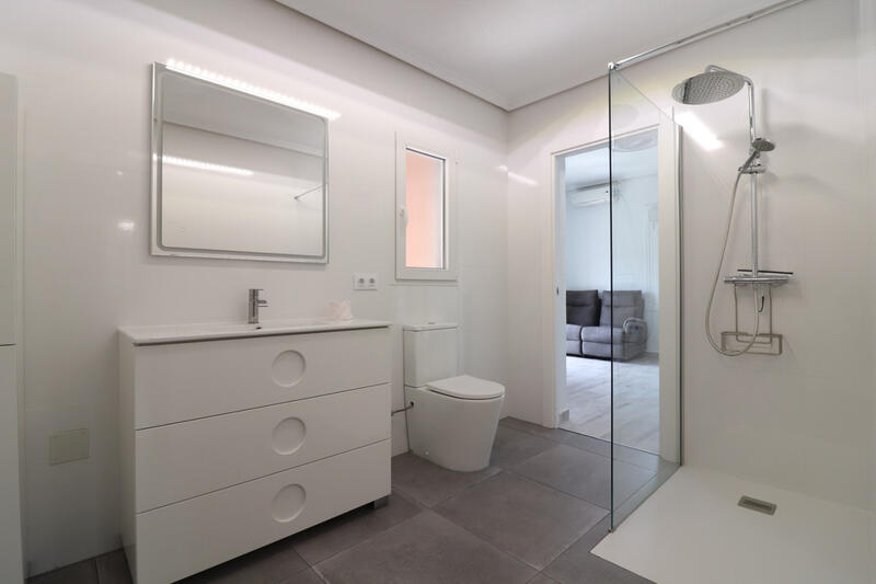 3 Schlafzimmer Villa zu verkaufen 3 Schlafzimmer Villa zu verkaufen