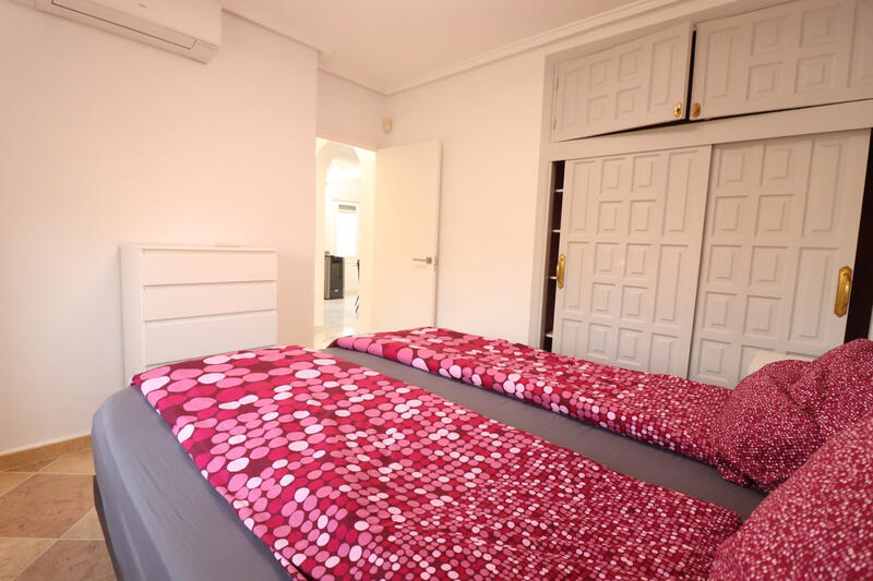 3 Schlafzimmer Villa zu verkaufen 3 Schlafzimmer Villa zu verkaufen