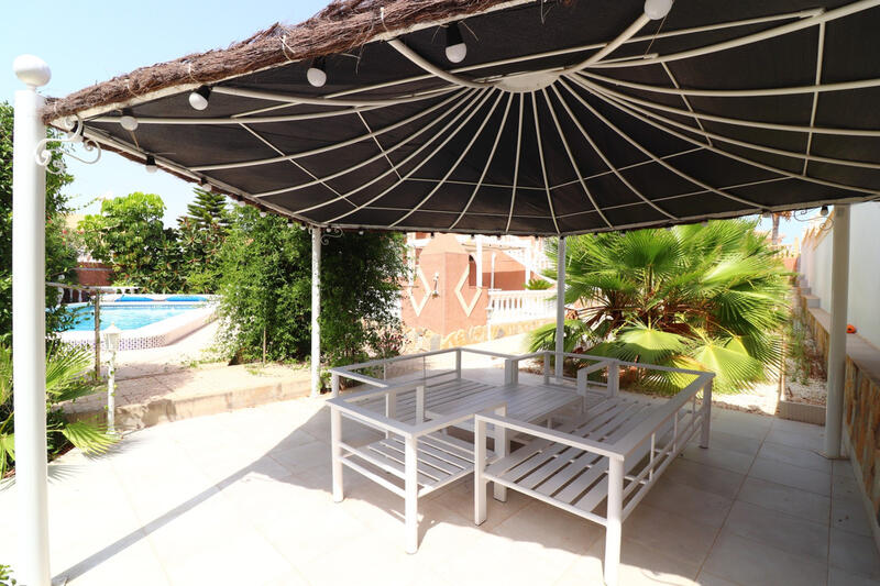 3 Schlafzimmer Villa zu verkaufen 3 Schlafzimmer Villa zu verkaufen