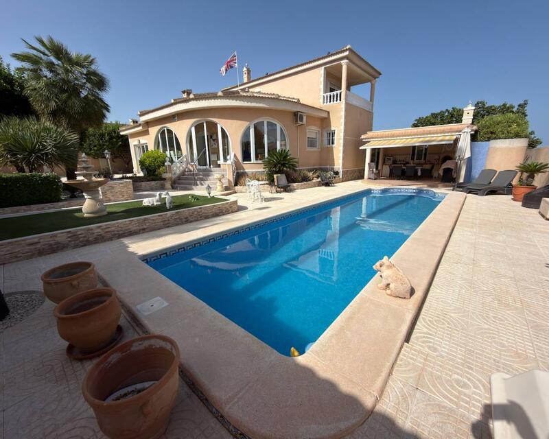 Villa for sale in Ciudad Quesada, Alicante