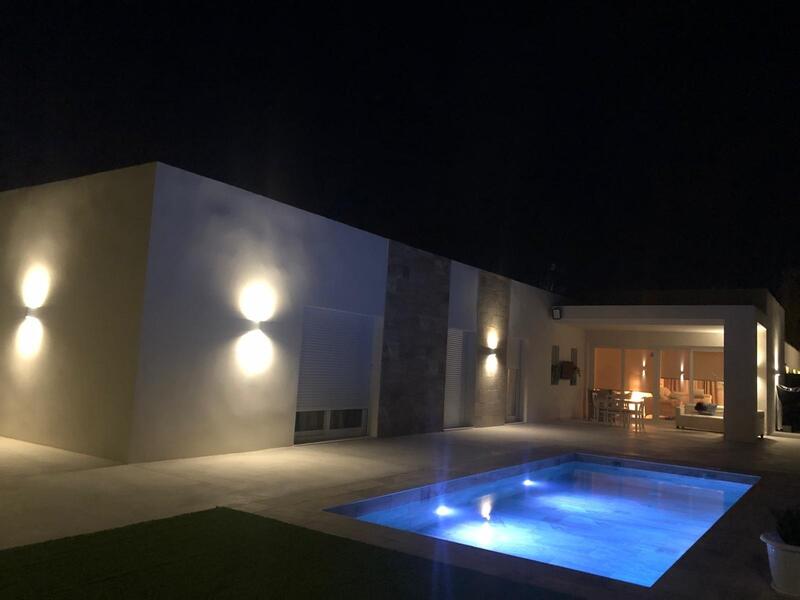 3 Cuarto Villa en venta
