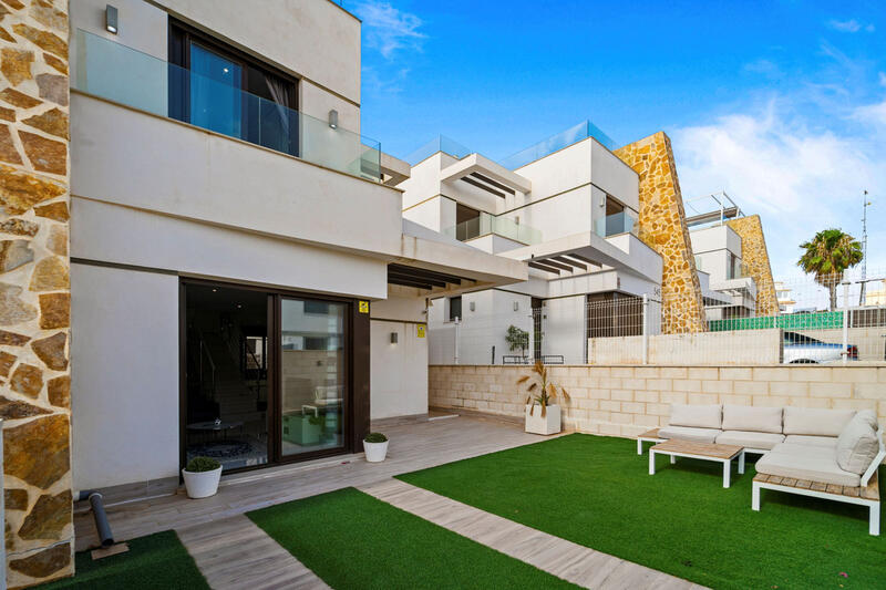 Townhouse for sale in Orihuela, Alicante Townhouse for sale in Orihuela, Alicante