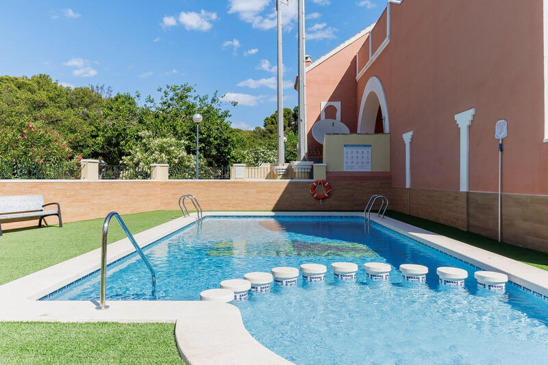 2 bedroom Townhouse for sale 2 bedroom Townhouse for sale