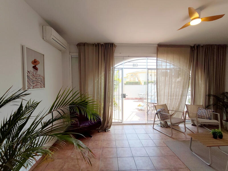 3 bedroom Townhouse for sale
