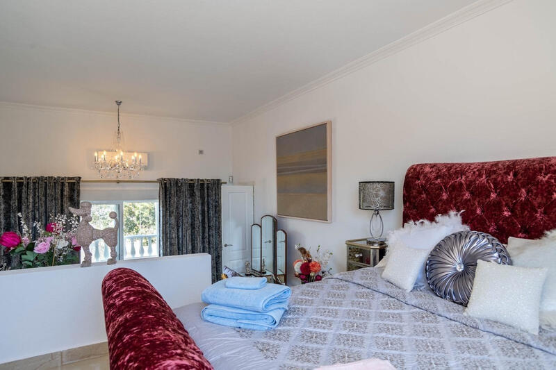 4 soverom Villa til salgs 4 soverom Villa til salgs