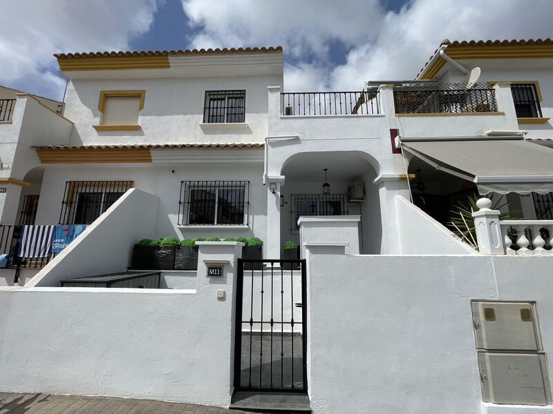 Gezinswoning Te koop in La Florida, Alicante