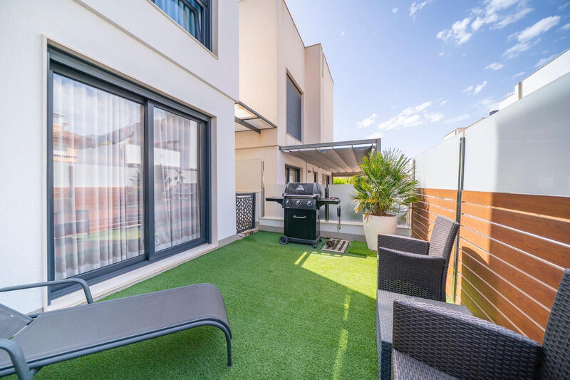 5 bedroom Villa for sale