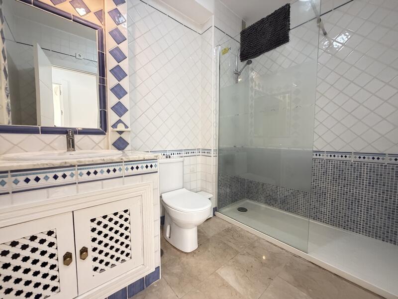 2 bedroom Apartment for sale 2 bedroom Apartment for sale