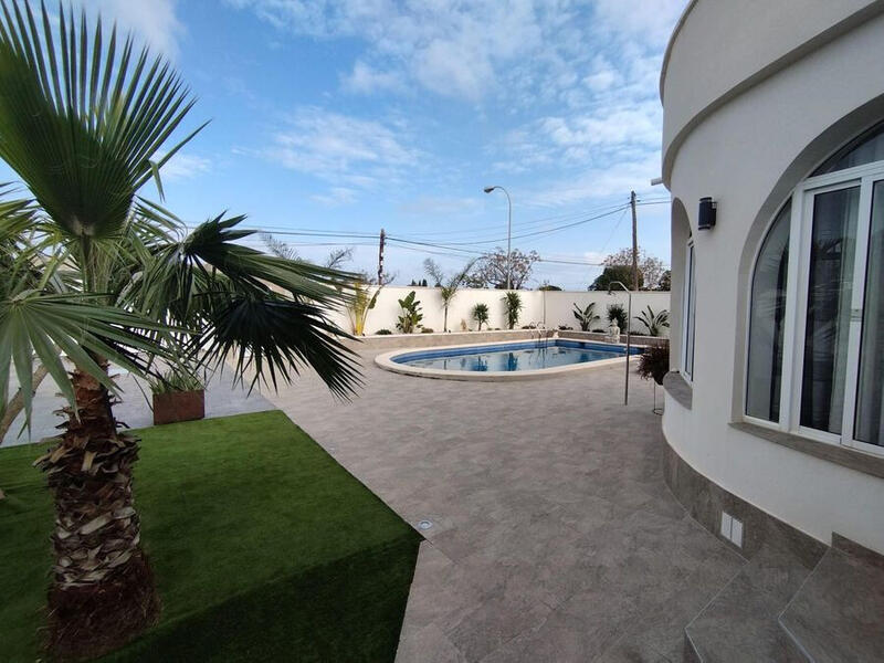 5 slaapkamer Villa Te koop