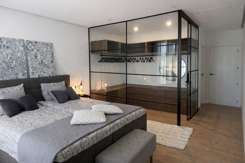 3 slaapkamer Gezinswoning Te koop 3 slaapkamer Gezinswoning Te koop